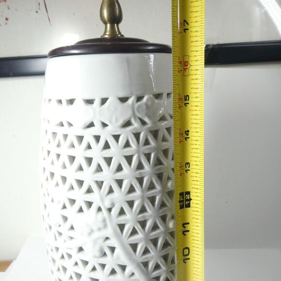 Lamp Blanc de Chine White Porcelain Pierced Chinese Vintage - Picture 14 of 15